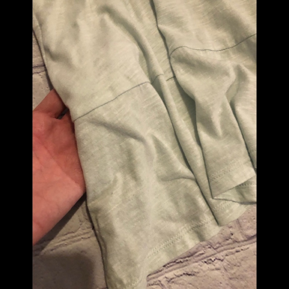 GAP Mint flowy tank NWOT - Picture 2 of 7